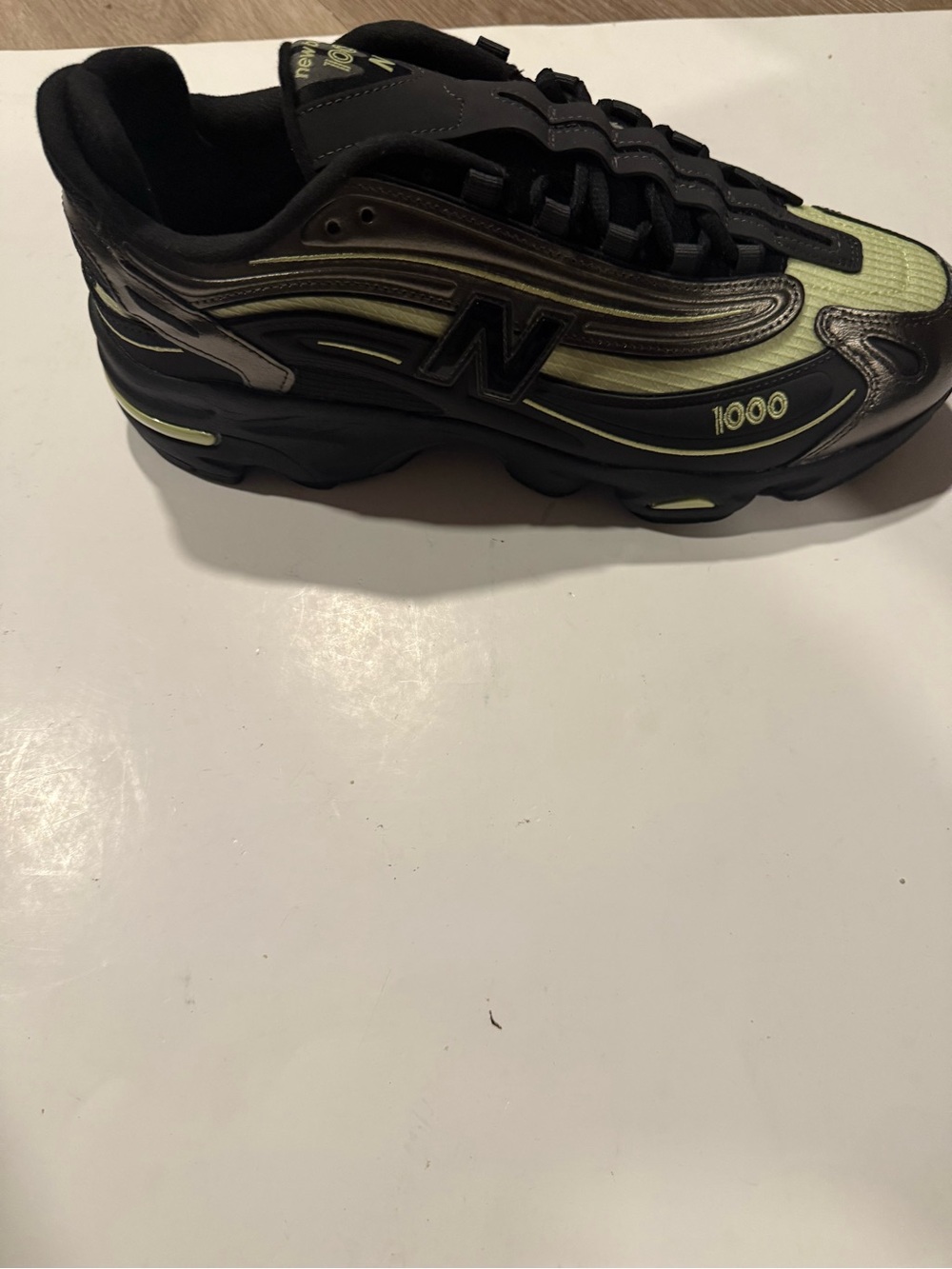 Size 12 - New Balance 1000 / Black Metallic Dry Lime